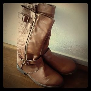 Size 3 women's brand new  boots